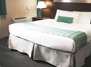 Ramada | Quesnel