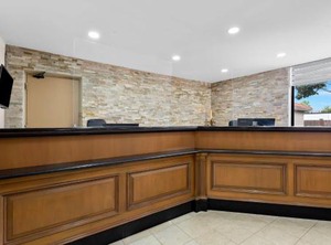 Howard Johnson Plaza | Windsor