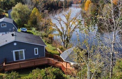 Le Haut-Saint-Francois Regional County Municipality Ski Chalet | 167 m² Chalet ∙ 3 bedrooms ∙ 6 guests