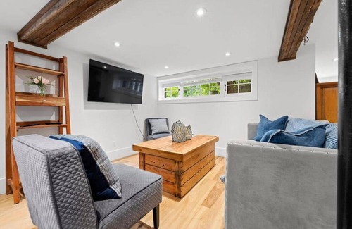 Burlington Apartment | Apartment ∙ 1 bedroom ∙ 3 guests