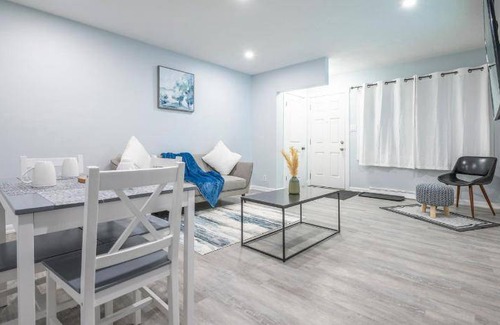 Highland Park Apartment | Apartment ∙ 2 bedrooms ∙ 4 guests