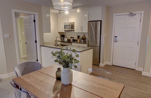 Whistler Condo | Aspens #548 Prime Ski-in Ski-out Location! Top Floor Unit, Pool, Hot tubs, BBQ