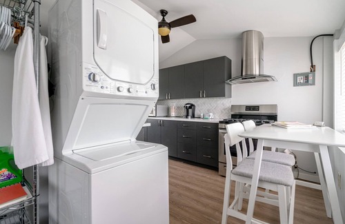 Leamington House | Bunker by the Bay - Perfect Couples Getaway