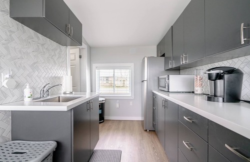 Leamington House | Bunker by the Bay - Perfect Couples Getaway