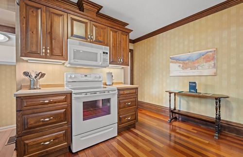 Old Town Historic District House | Governor's Walk Historic Home in Old Town