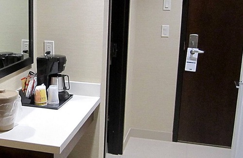 Golden Hotel | Holiday Inn Express Golden-Kicking Horse by IHG