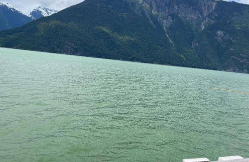 Bella Coola Hotel | Hotel ∙ 5 guests
