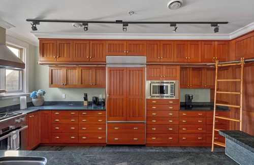 Mount Pleasant House | nLandmark Vancouver Heritage Home with Coachhouse - Mount Pleasant