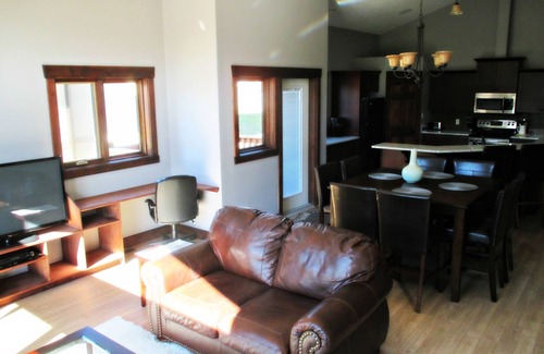 East Kootenay House | Prestige Family Home in Radium Hot Springs
