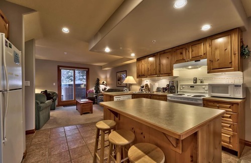Sun Peaks House | Spacious multi level 2 bedroom townhouse, easy access to nearby runs and lift, short walk to village