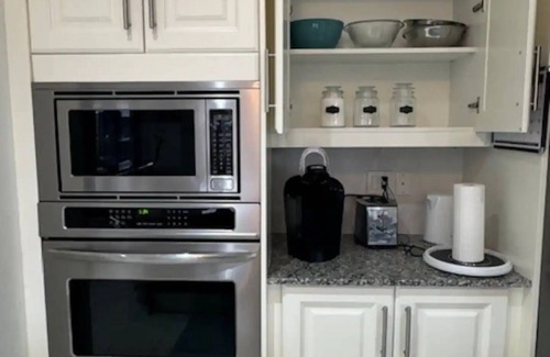 Bowmanville House | Spacious, Stylish & Tranquil Gem near Town Center!