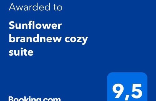 Willoughby Apartment | Sunflower Brandnew Cozy Private Suite