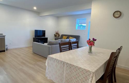 Willoughby Apartment | Sunflower Brandnew Cozy Private Suite