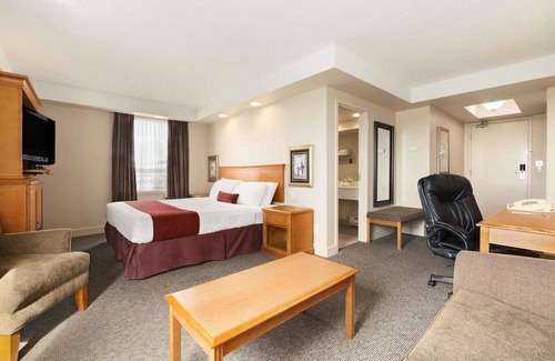 Spruce Grove Hotel | Travelodge by Wyndham Spruce Grove