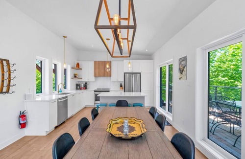 La Conception Ski Chalet | Wellness Retreat in the Tremblant Area!