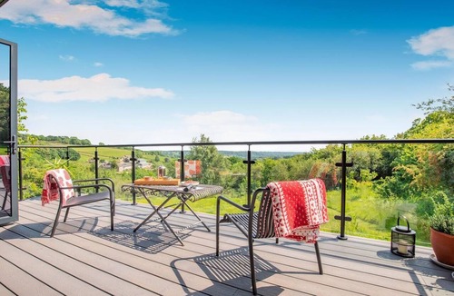 Belper Ski Chalet | 1 Bed in Hazelwood (oc-h43312)