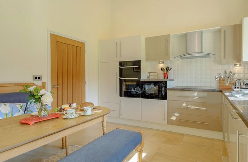 Edwinstowe Cottage | 1 bedroom accommodation in Rufford, near Newark