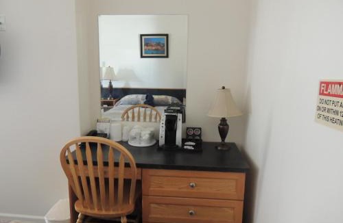 100 Mile House Hotel | 100 Mile Motel & RV Park