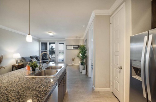 McNeil Apartment | 110 m² Apartment ∙ 2 bedrooms ∙ 6 guests