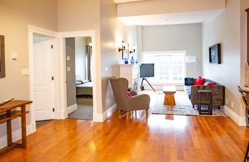 North Park Apartment | #127 Quadra St - 1 Bedroom Condo in Downtown Heritage Building