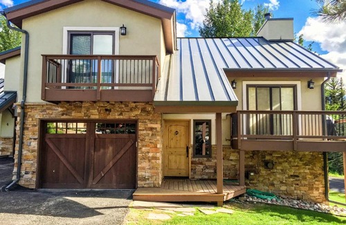 Matterhorn Village Apartment | 1546 Matterhorn Circle #5 Townhouse