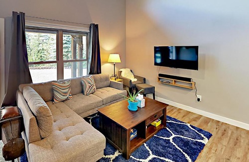 Matterhorn Village Apartment | 1552 Matterhorn Circle Condo Unit 2