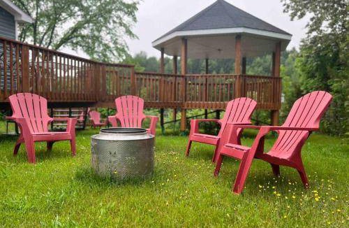 Le Haut-Saint-Francois Regional County Municipality Ski Chalet | 167 m² Chalet ∙ 3 bedrooms ∙ 6 guests