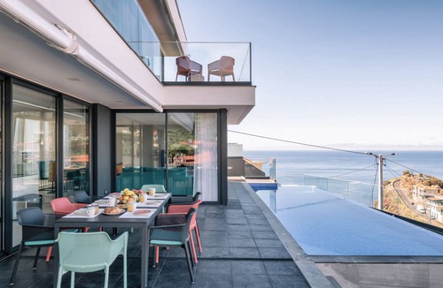 Ribeira Brava Villa | 180 m² Villa ∙ 4 bedrooms ∙ 10 guests