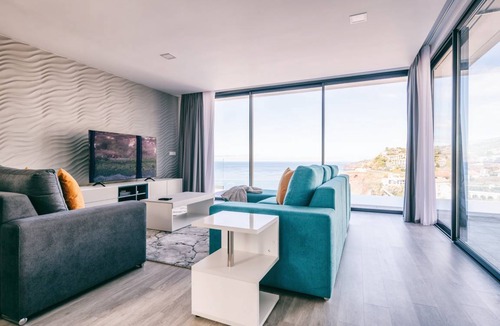 Ribeira Brava Villa | 180 m² Villa ∙ 4 bedrooms ∙ 10 guests