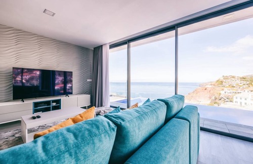 Ribeira Brava Villa | 180 m² Villa ∙ 4 bedrooms ∙ 10 guests