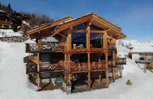 Granges Ski Chalet | 193 m² Chalet ∙ 5 bedrooms ∙ 12 guests