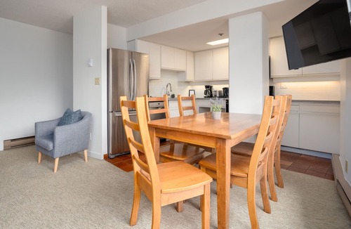Whistler Village Condo | 1BR | Carleton Lodge | Central Village | Ski in Ski out | Whistler Mountain Base | Free Parking