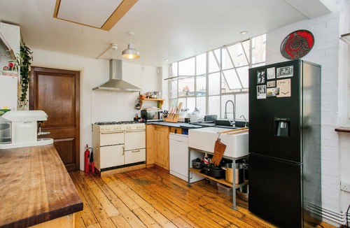 Victoria Apartment | 2 BDR Designer Flat Near Broadway Market