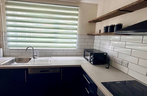 Ault Hucknall House | 2-bed House, Sleeps 4 w/Parking & Garden