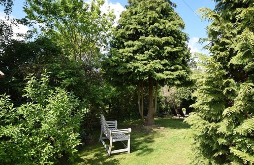 Bedford Cottage | 2 Bed in Bedford (oc-62322)