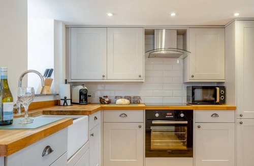 Godshill Cottage | 2 Bed in Godshill (oc-ic149)