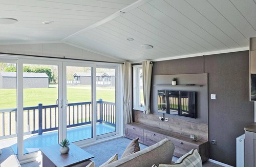 Barwell Ski Chalet | 2 bedroom accommodation in Earl Shilton