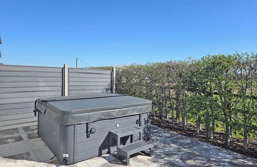 Barwell Ski Chalet | 2 bedroom accommodation in Earl Shilton