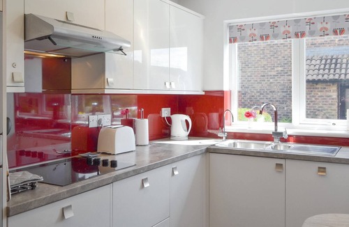 Littlehampton Cottage | 2 bedroom accommodation in Rustington, near Worthing