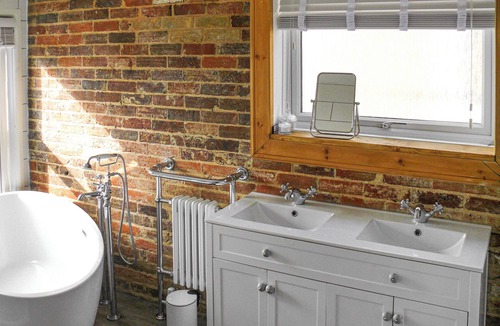 Ryde Cottage | 2 bedroom accommodation in Havenstreet