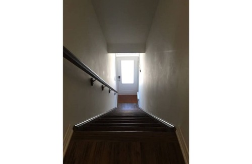 Beamsville Condo | 2-bedroom condo w/parking in Niagara wine country
