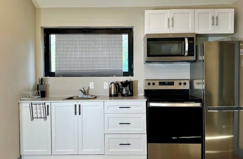 Harwood Cabin | 2 Bedroom Cottage #6: Willow Bay