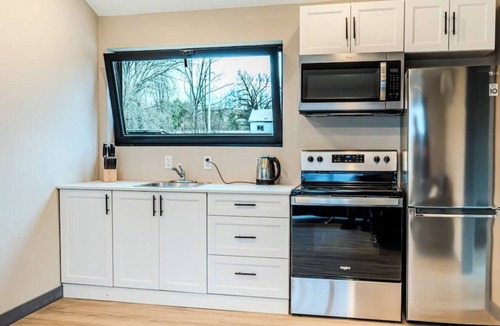 Harwood Cabin | 2 Bedroom Cottage #6: Willow Bay