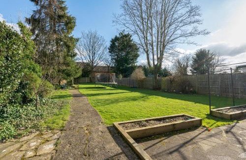 Watford House | 2 Bedroom Family Friendly Central Home - Pass the Keys