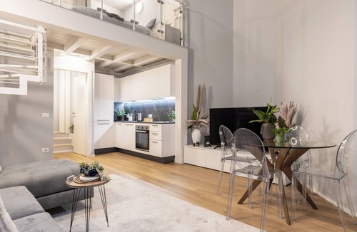 Porta Garibaldi Apartment | 2-bedroom quiet apartment in Brera, 2 mins from subway, AC, WiFi