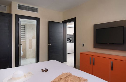 Puerto Plata Resort | 2 bedroom Royal Suite, Luxury Vacation, VIP Privileges, Airport Shuttle included