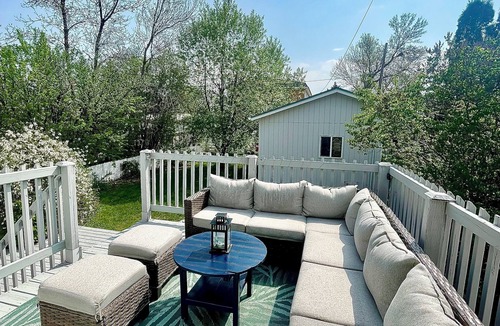 Weyburn House | 2-Bedroom Suite in the Heart of Downtown