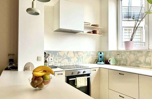 Sint-Jans-Molenbeek Apartment | 2 bedrooms - baby crib & furnished terrace in Brussels