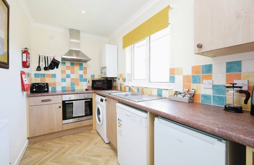 Bembridge Apartment | 2 BEDROOMS - SLEEPS 4 Experience this charming 2-bedroom cottage, thoughtfully refurbished for 2024