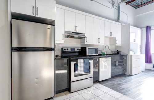 La Petite-Patrie Apartment | #2 - Loft - Plaza St-hubert - Center Montreal